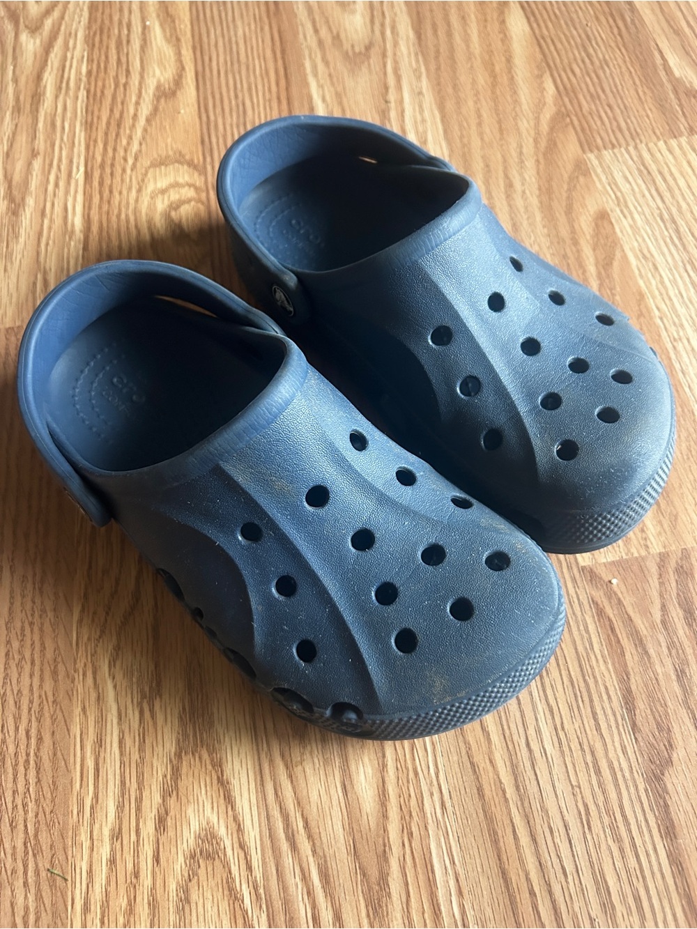 Kids naby blue crocs size j 4 Clog Slip-On